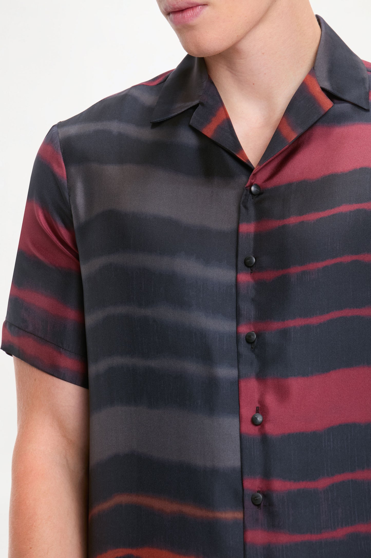 Otto Shirt ( Rainbow Croc )