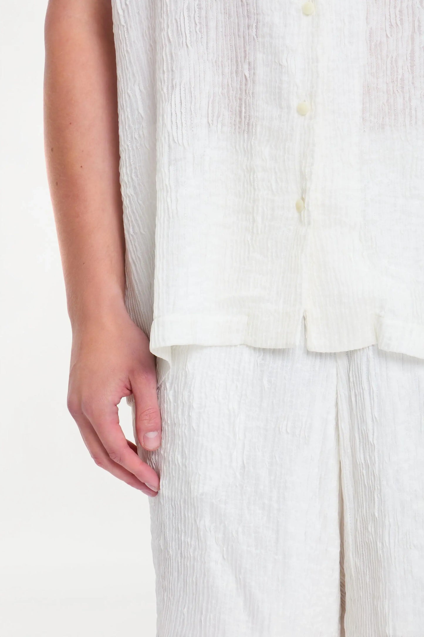 AURELIUS SHORTS ( WHITE )