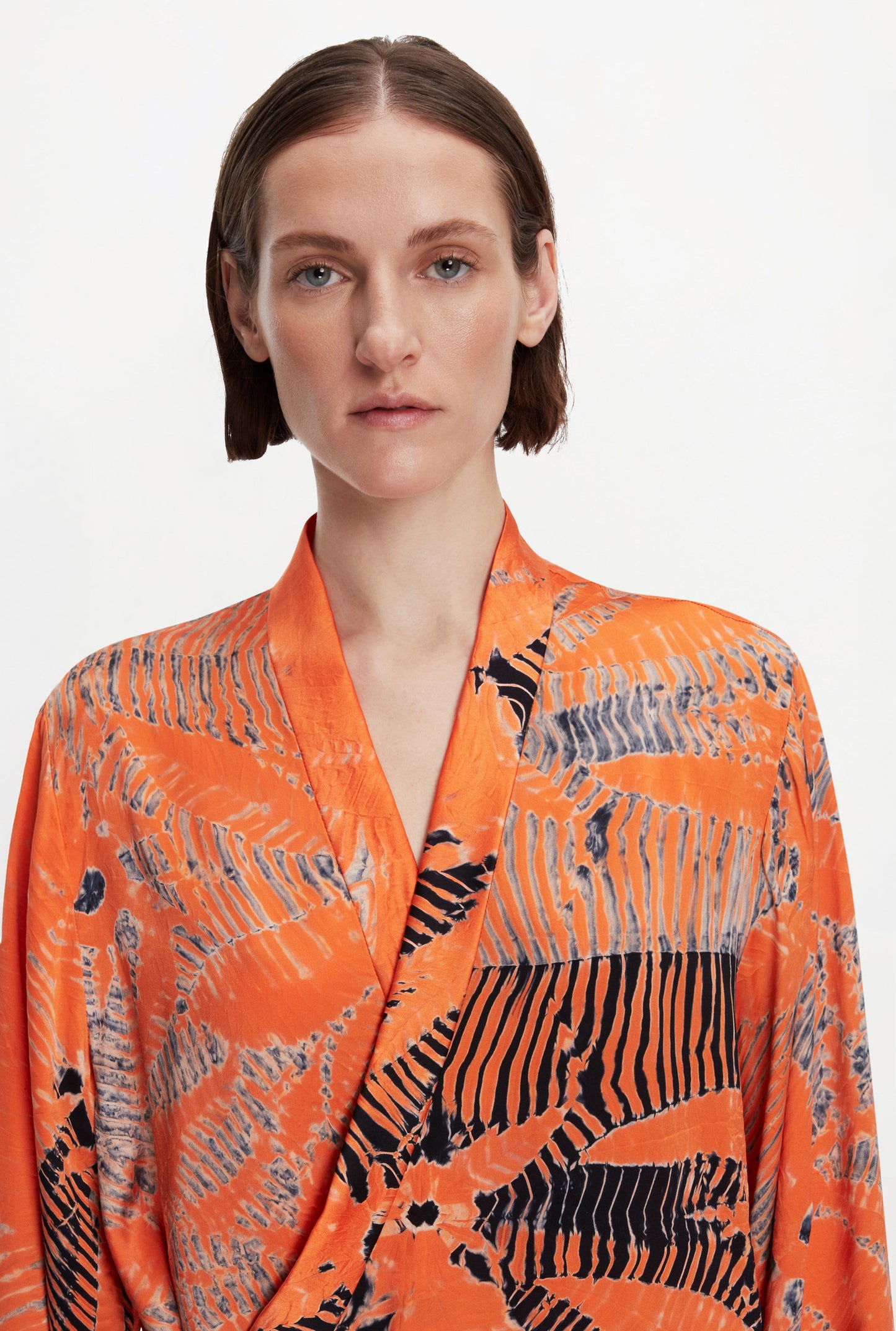 TAO JACKET ( TROPICAL CORAL )