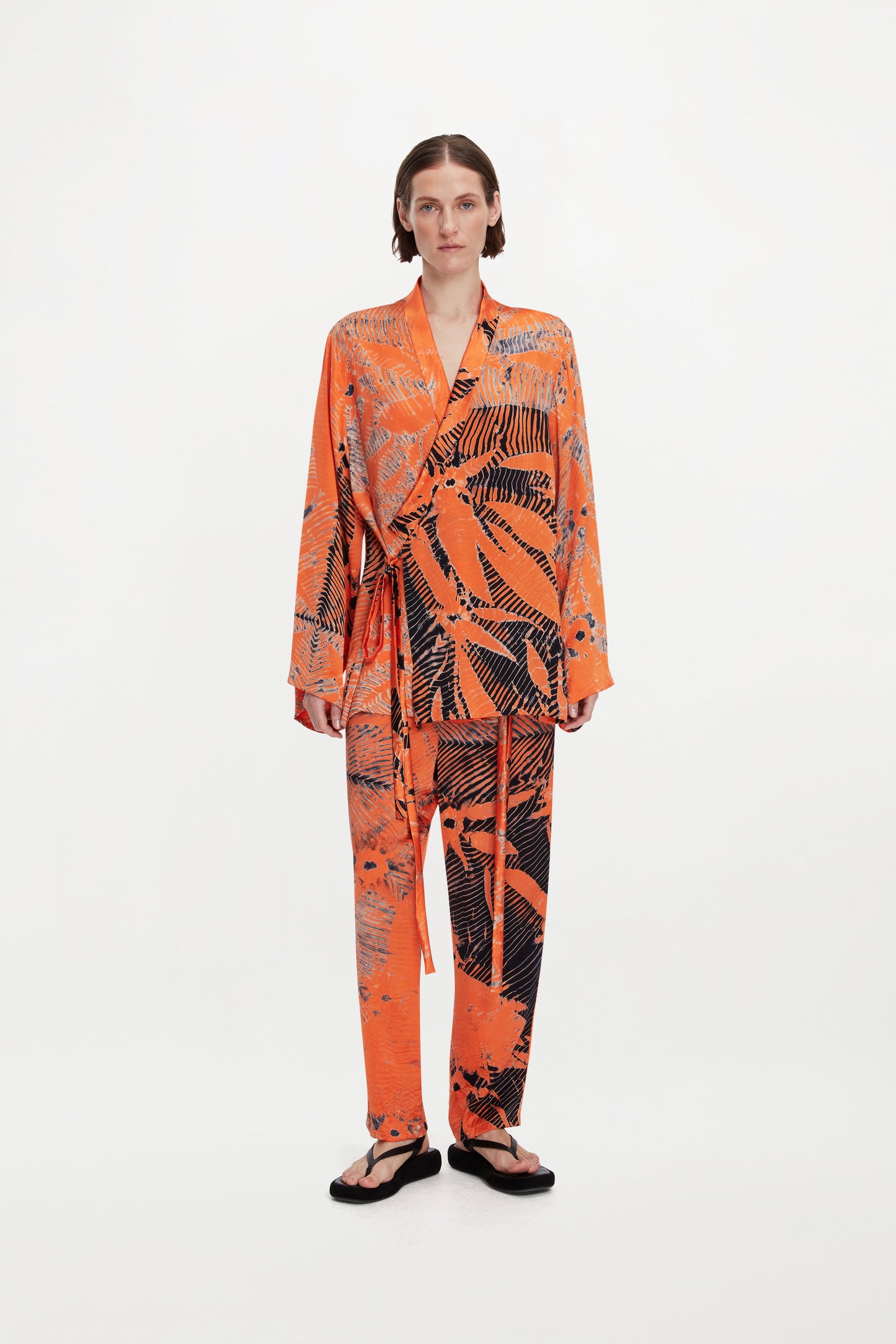 TAO JACKET ( TROPICAL CORAL )