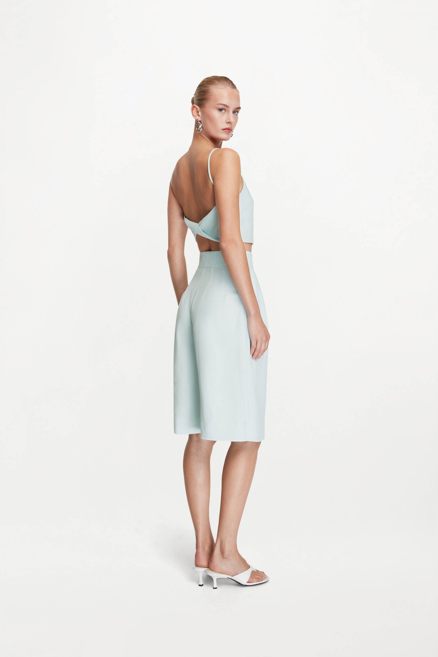 YUNA SHORT ( GLASS )